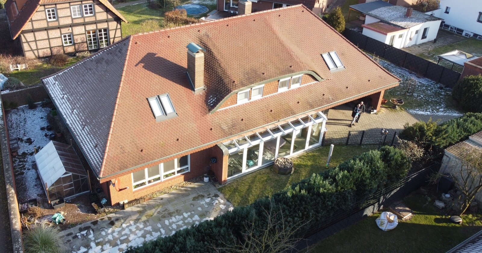 Hochwertig saniertes Einfamilienhaus mit Einliegerwohnung und exklusiver Ausstattung Hochwertig saniertes Einfamilienhaus mit Einliegerwohnung und exklusiver Ausstattung